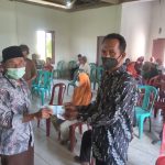 Masyarakat Kampung Bumisari Terima Bantuan BLTDD Tahap Dua