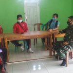 Sertu Sujono Gelar Komsos Dengan Aparatur Aji Murni Jaya