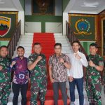 Danrem 022/PT Terima Kunjungan Jeka Asparido Saragih Atlet MMA Di Makorem.