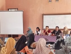 Peran Media di Acara PKBM Lampung Tengah Menjadi Kajian Mendalam, PWRI Lampung Tengah Jadi Narasumber Memberi Pencerahan.