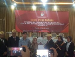 Rapat Pleno Terbuka.”KPU Mesuji Tetapkan Pasangan Elfianah-Yugi Wicaksono Sebagai Bupati dan Wakil Bupati Terpilih.