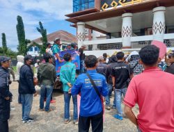 Ratusan Awak Media Gruduk Diskominfo Mesuji Tuntut Pembagian Advitorial.