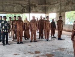 Aparatur Desa Sidang Makmur Rutin Adakan Apel Pagi Setiap Hari Senin.