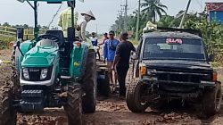 Brigade Pangan Berkah Sari Karya,Bersinergi Dengan Warga Perbaiki Jalan Desa Rusak Parah